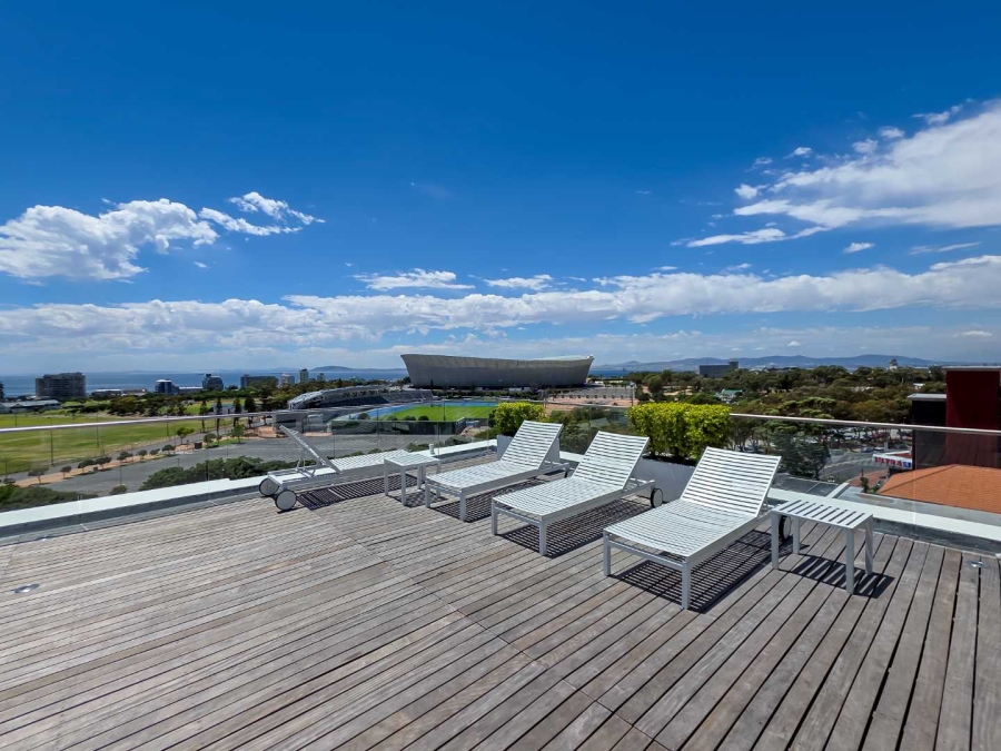 2 Bedroom Property for Sale in Green Point Western Cape